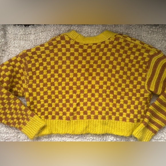 ZARA Yellow and Brown Fuzzy Cropped Cardigan - Picture 9 of 9